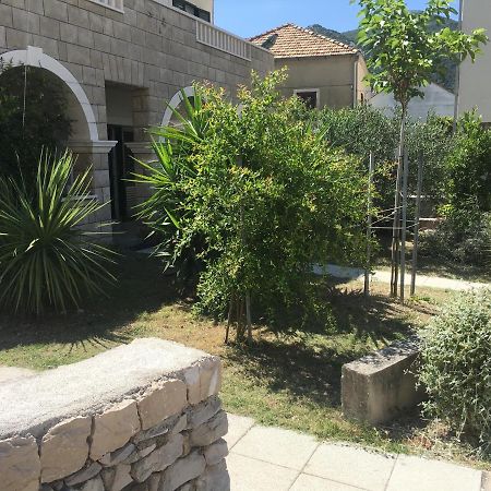 Apartmani Domenika Žuljana Buitenkant foto