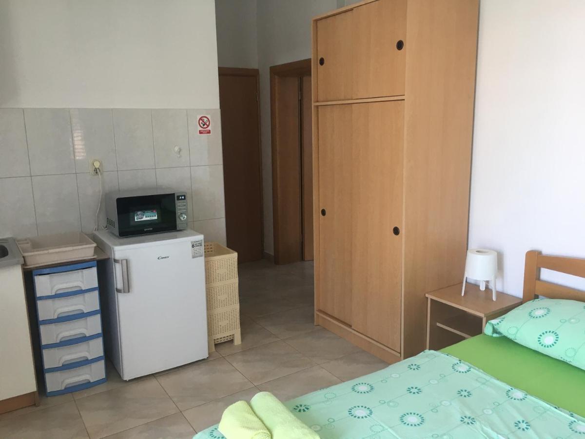 Apartmani Domenika Žuljana Buitenkant foto